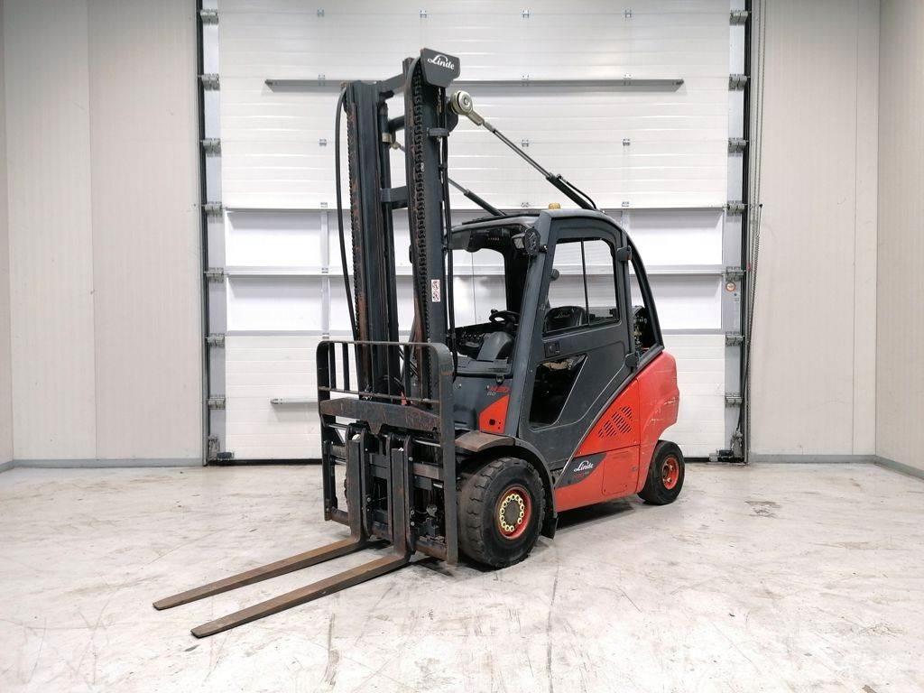 Linde H30T-02 Empilhadores a gás