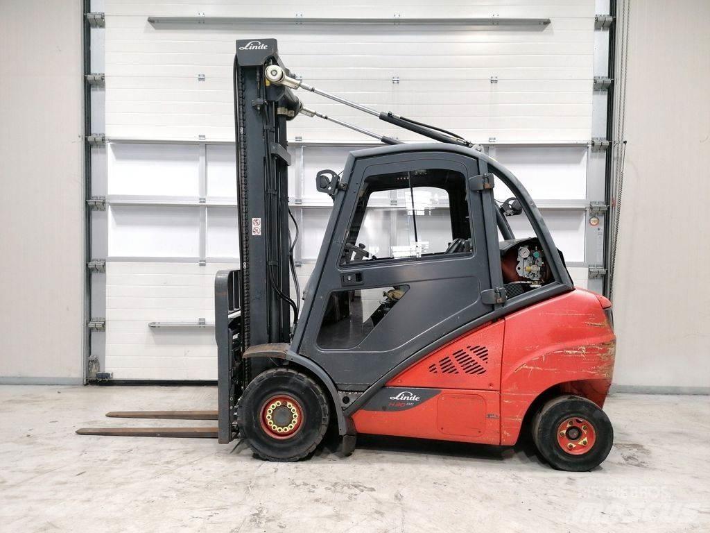 Linde H30T-02 Empilhadores a gás