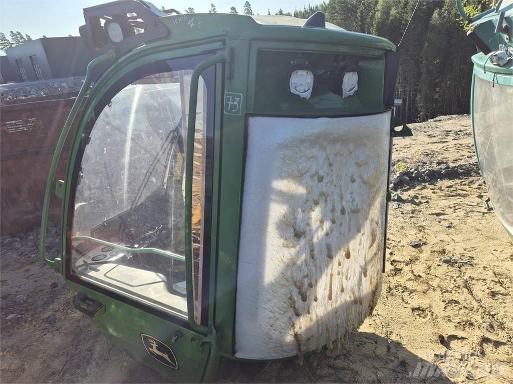 John Deere 1270G Cabines e interior