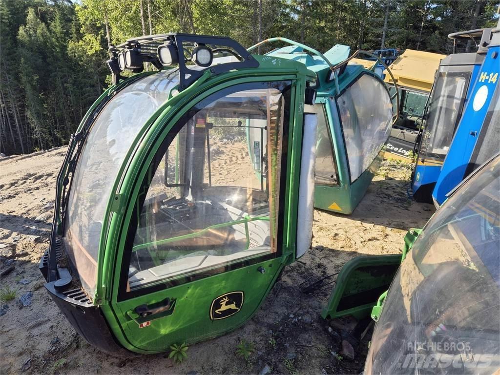 John Deere 1270G Cabines e interior