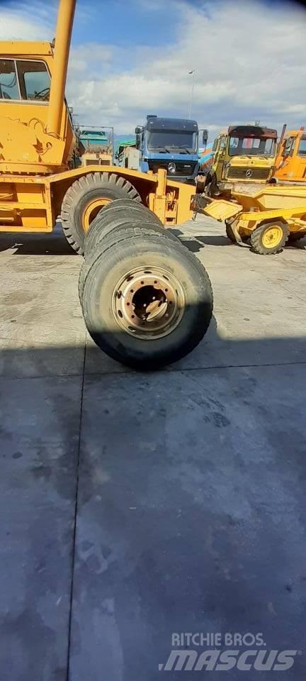 Bridgestone 13R22.5 Pneus, Rodas e Jantes