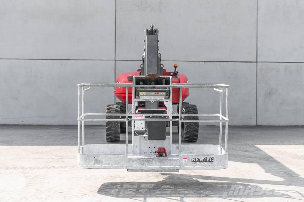 Manitou 200 ATJ Elevadores braços articulados