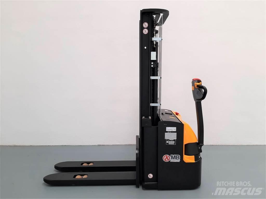  ES16 16WA 3F450 Empilhador para operador externo