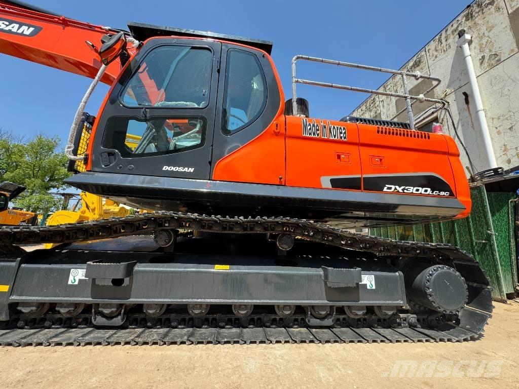 Doosan DX 300 LC-9S Escavadoras de rastos