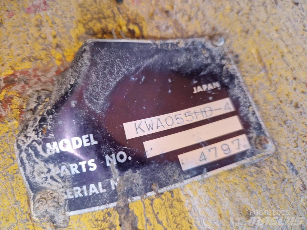 Komatsu KWA 055HD-4 Eixos