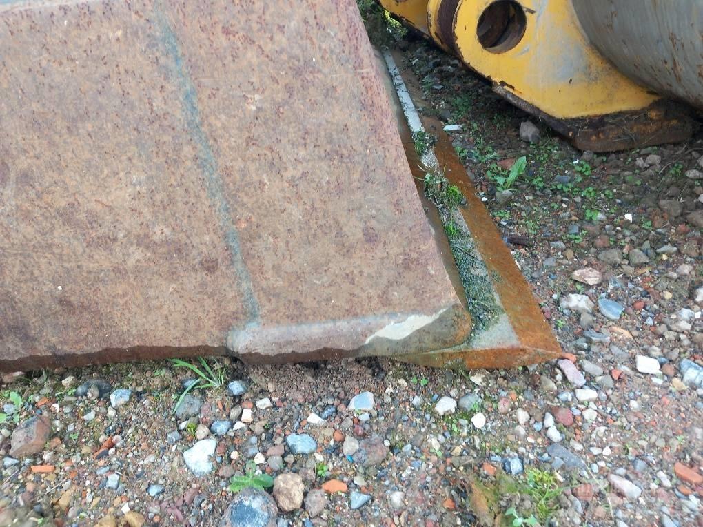 Komatsu WA480-8 Baldes