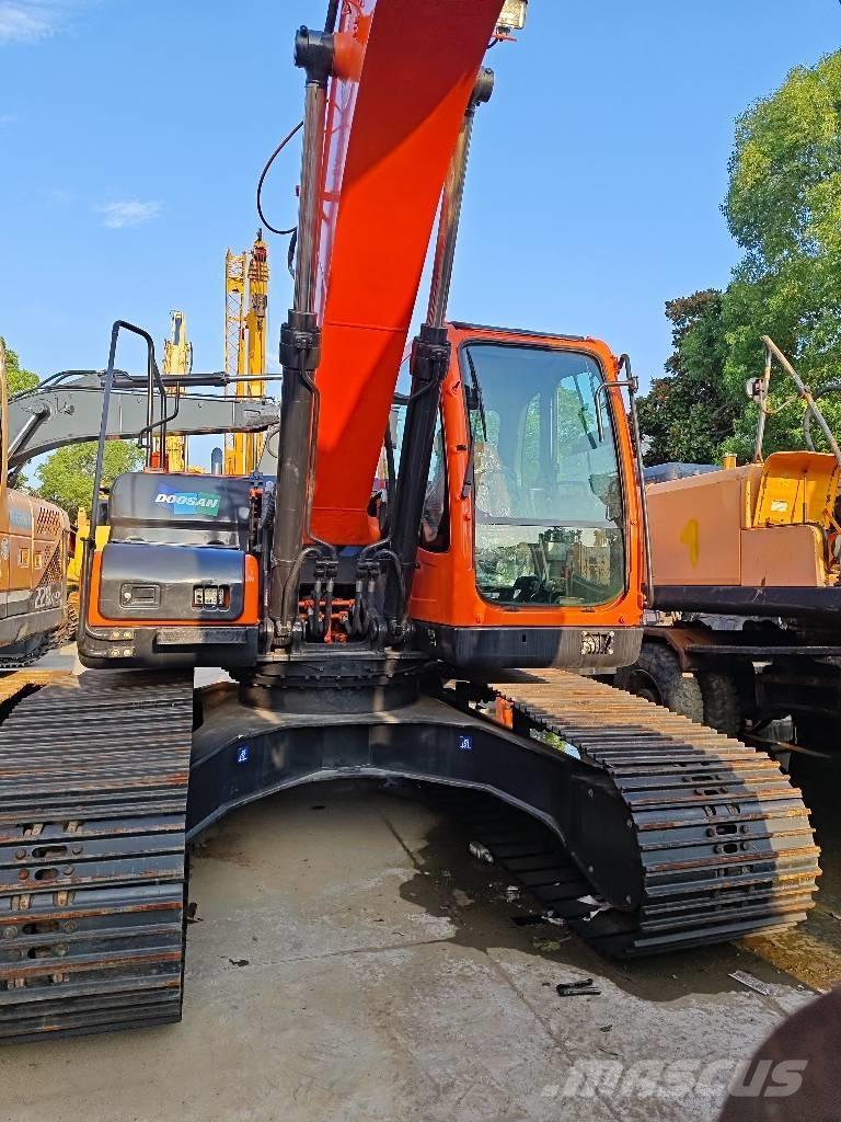 Doosan DX225LC-9C Escavadoras de rastos