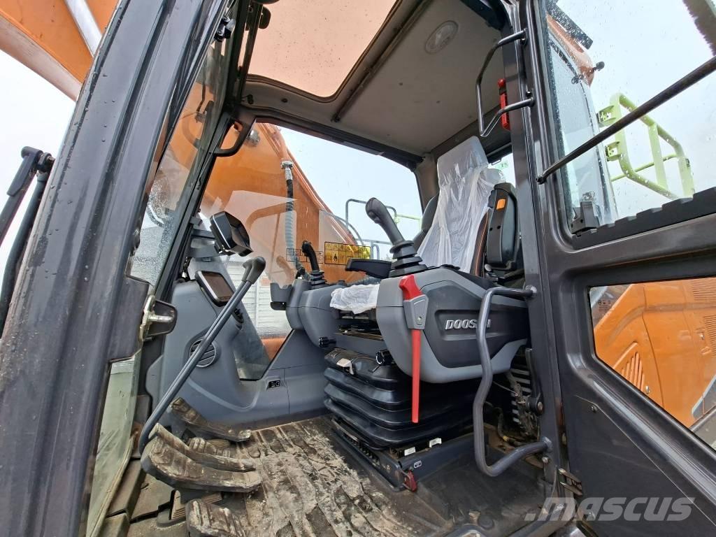 Doosan DX 225 LC Escavadoras de rastos