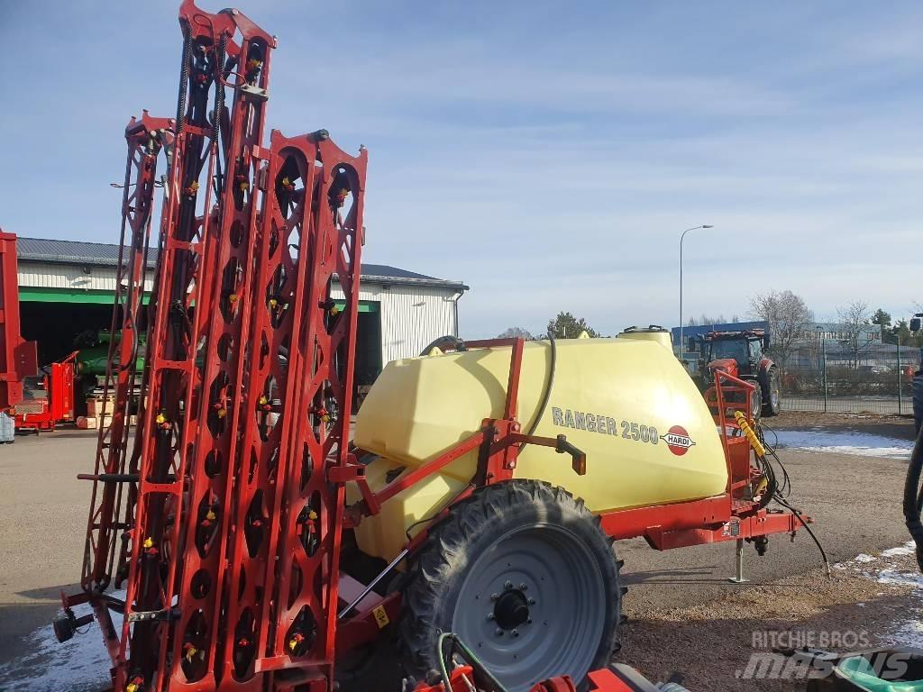 Hardi 2500 Ranger Pulverizadores rebocados