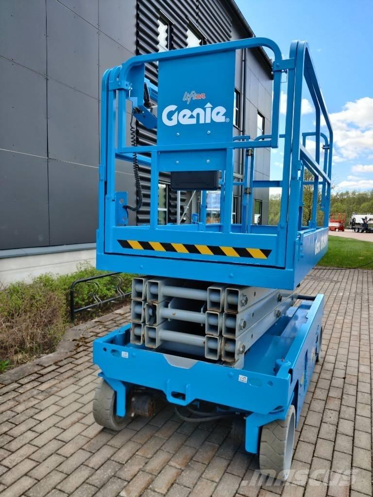 Genie GS 2646 Plataformas de Mastro Vertical