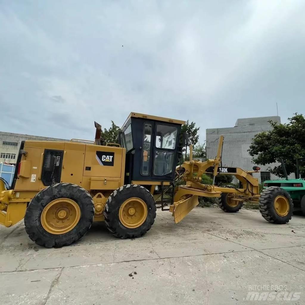 CAT 140 K Motoniveladoras