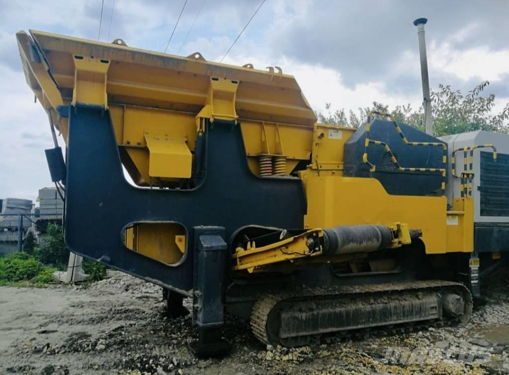 Sandvik QJ 240 Britadores móveis
