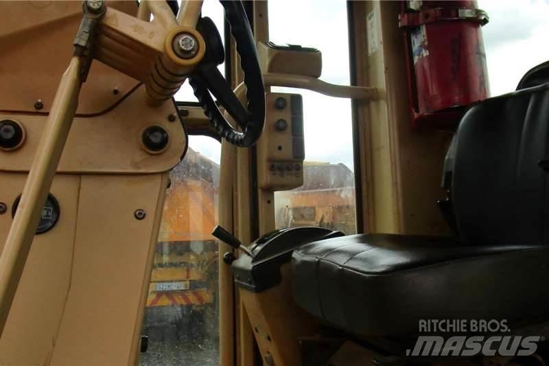 CAT 140H Motoniveladoras