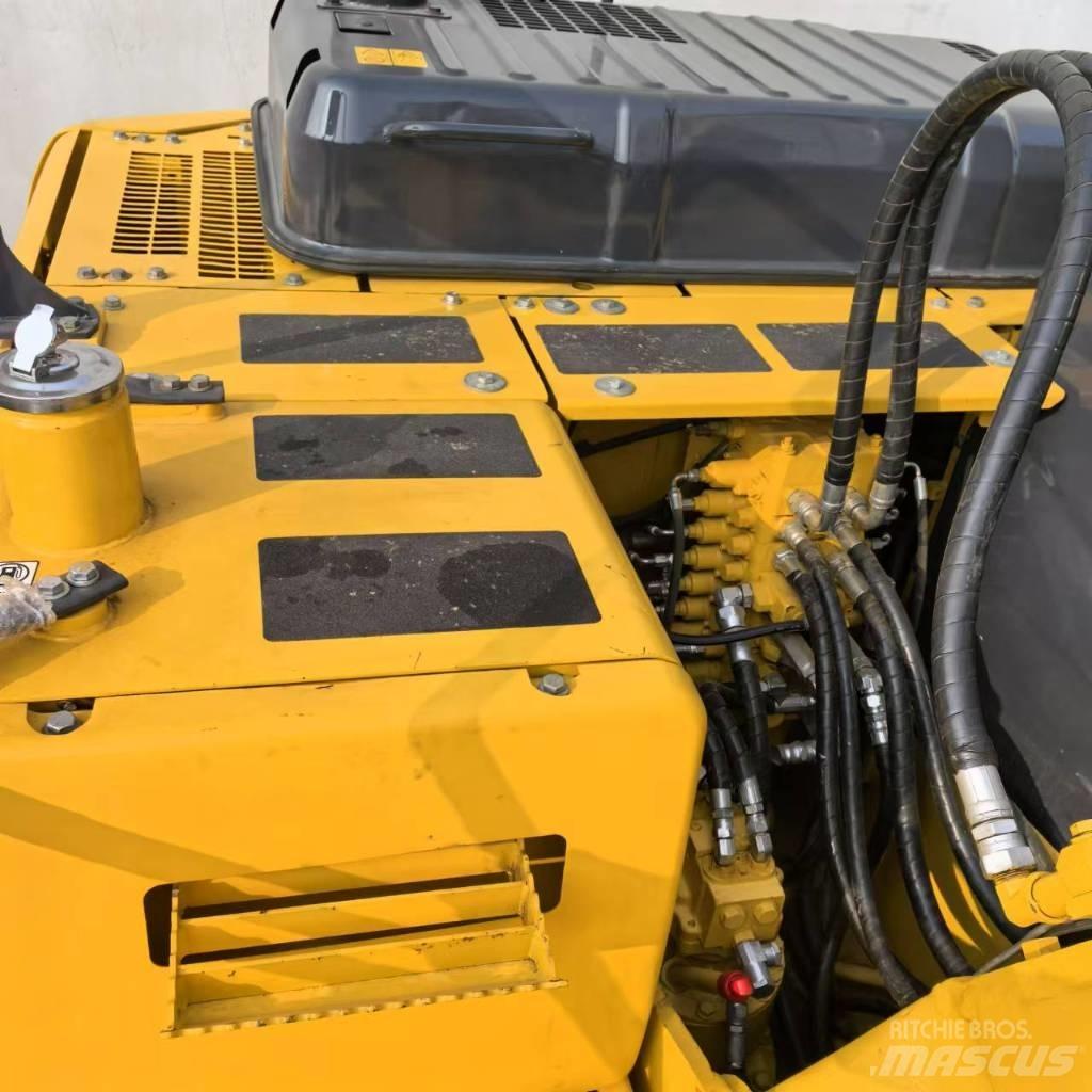 Komatsu PC 130-7 Escavadoras de rastos
