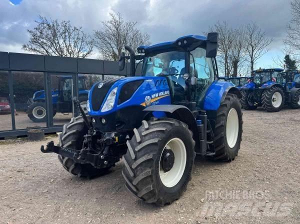 New Holland T7.225 Tratores Agrícolas usados