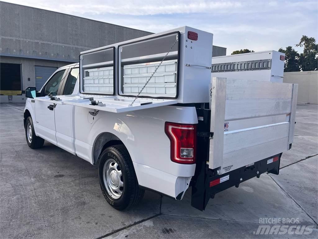 Ford F-150 Pick up de caixa aberta