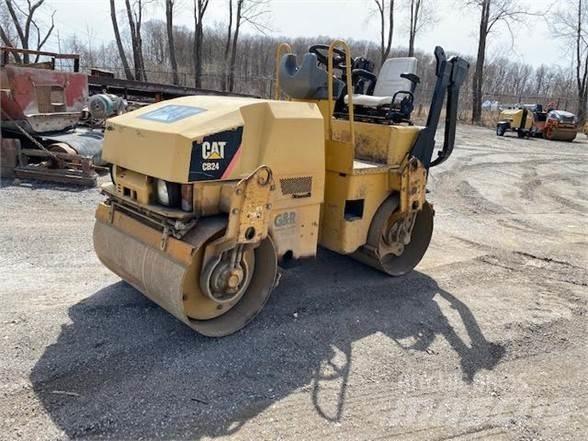 CAT CB24 Cilindros Compactadores monocilíndricos