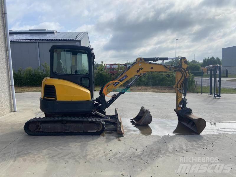 Bobcat E 35 Escavadoras de rodas