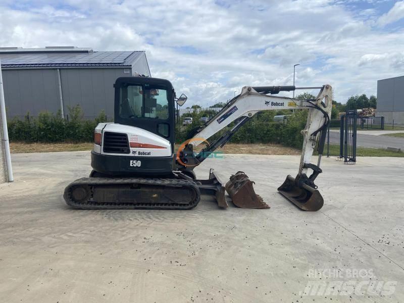 Bobcat E 50 Escavadoras de rodas