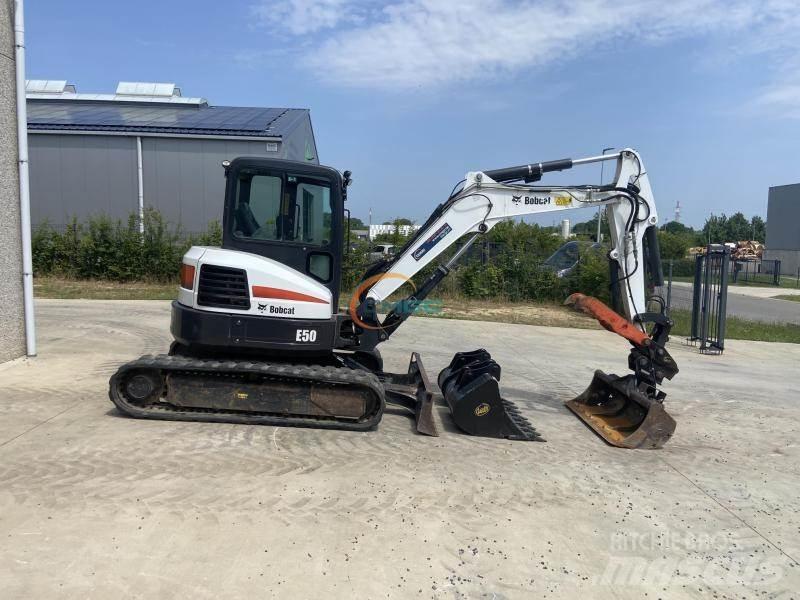 Bobcat E 50 Escavadoras de rodas