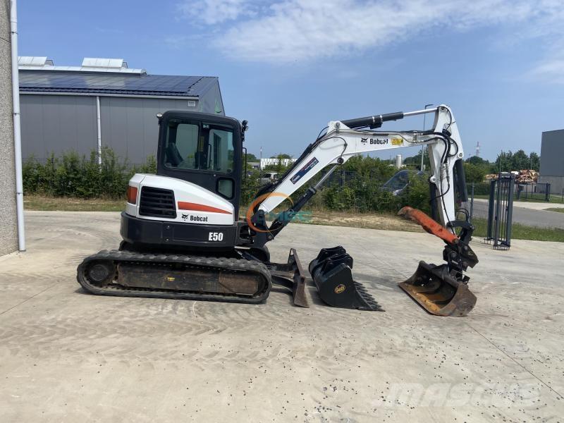 Bobcat E 50 Escavadoras de rodas