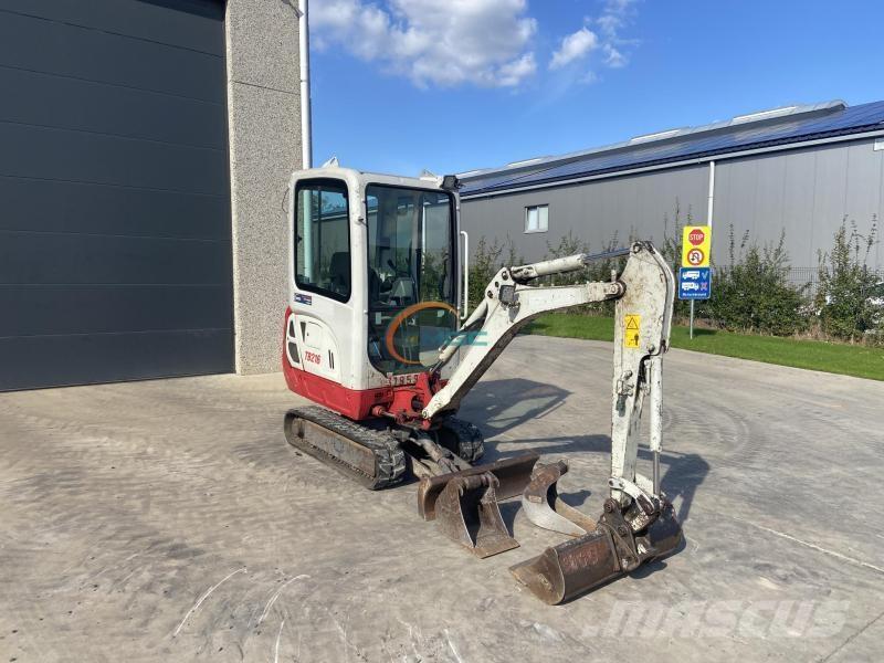 Takeuchi TB216 Escavadoras de rodas
