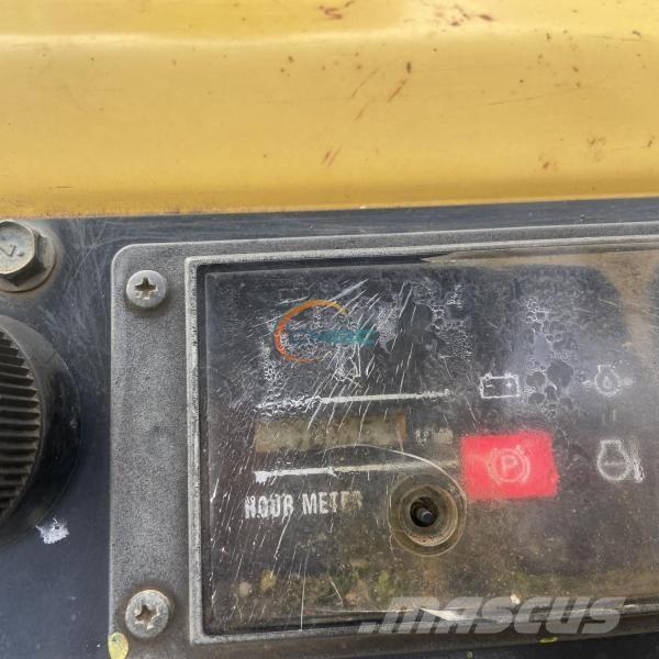 Yanmar C 30 R Camiőes dumper basculantes rígidos