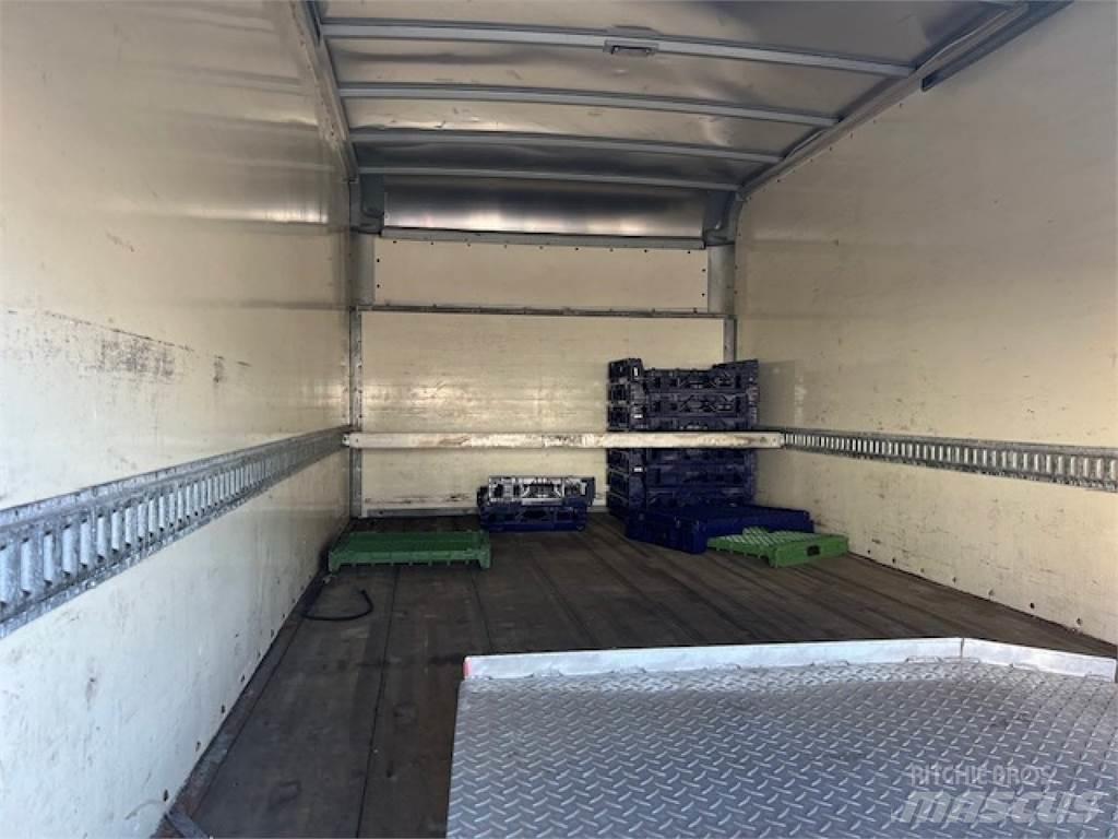 Ford E350 Camiões de caixa fechada