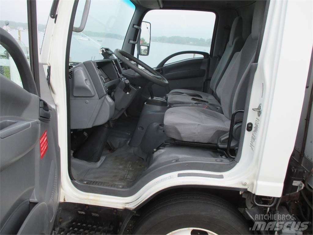 Isuzu NQR Camiões caixa temperatura controlada