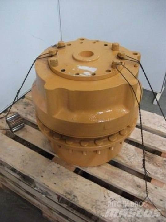 CASE 921C Transmissão