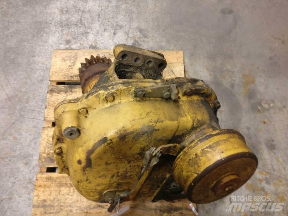 CAT 225 Transmissão