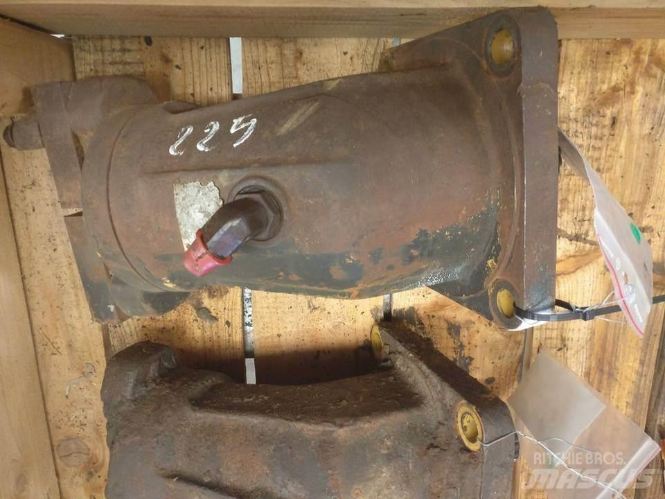 CAT 225B Hidráulica