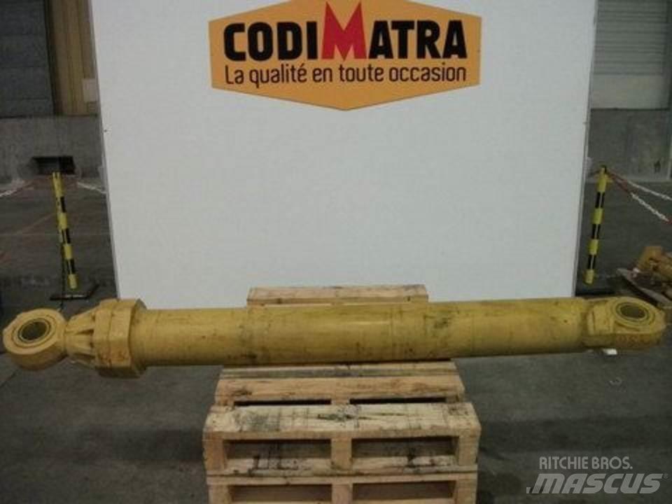 CAT 235 Hidráulica
