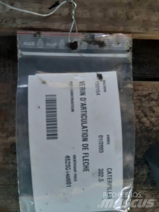 CAT 302.5 Hidráulica