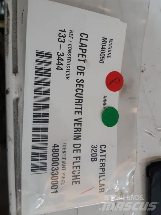 CAT 320B Hidráulica
