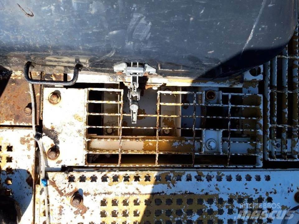CAT 325LN Cabines e interior máquinas construção