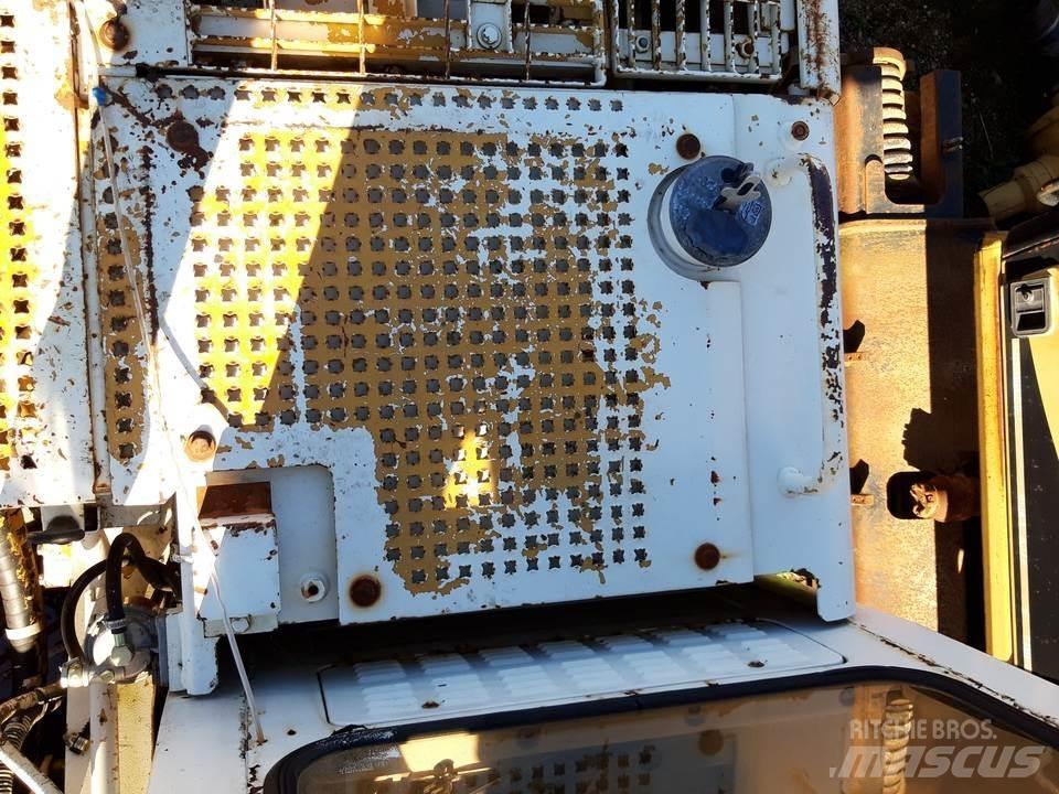 CAT 325LN Cabines e interior máquinas construção