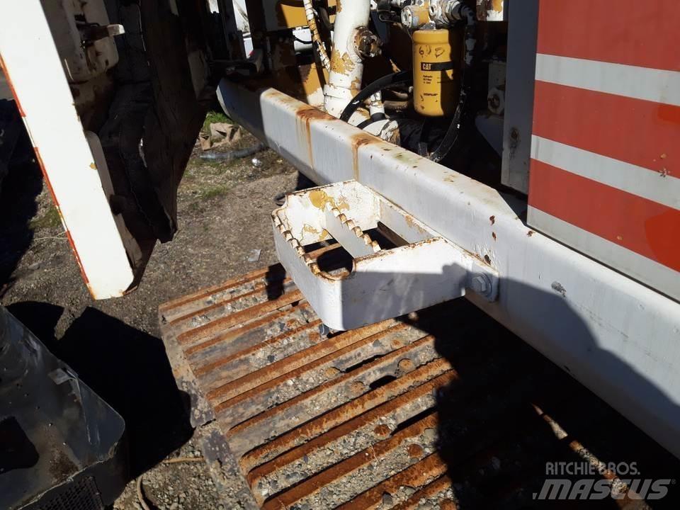 CAT 325LN Cabines e interior máquinas construção