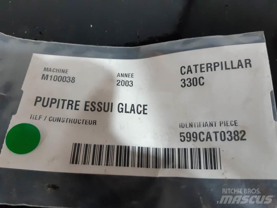 CAT 330C Cabines e interior máquinas construção