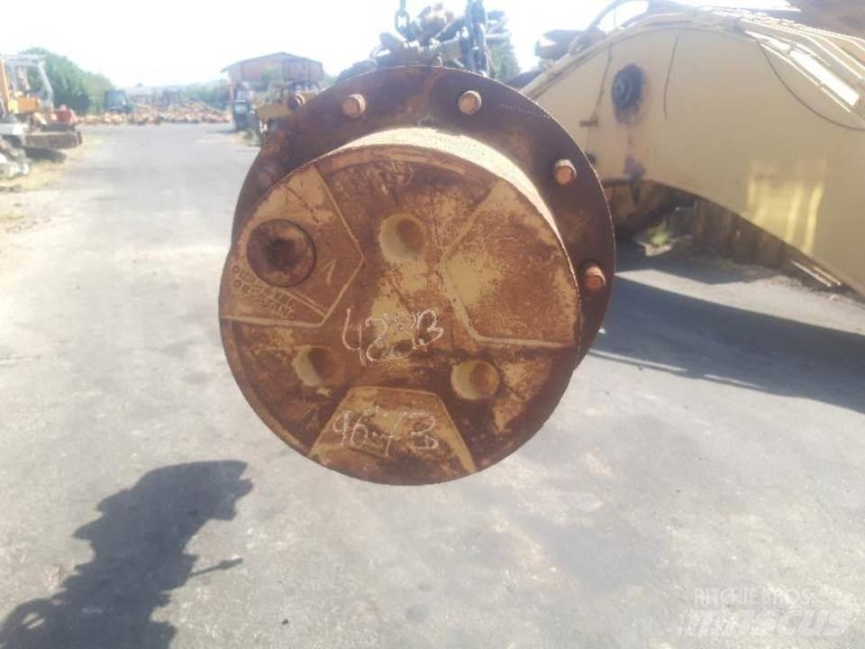 CAT 438B Transmissão