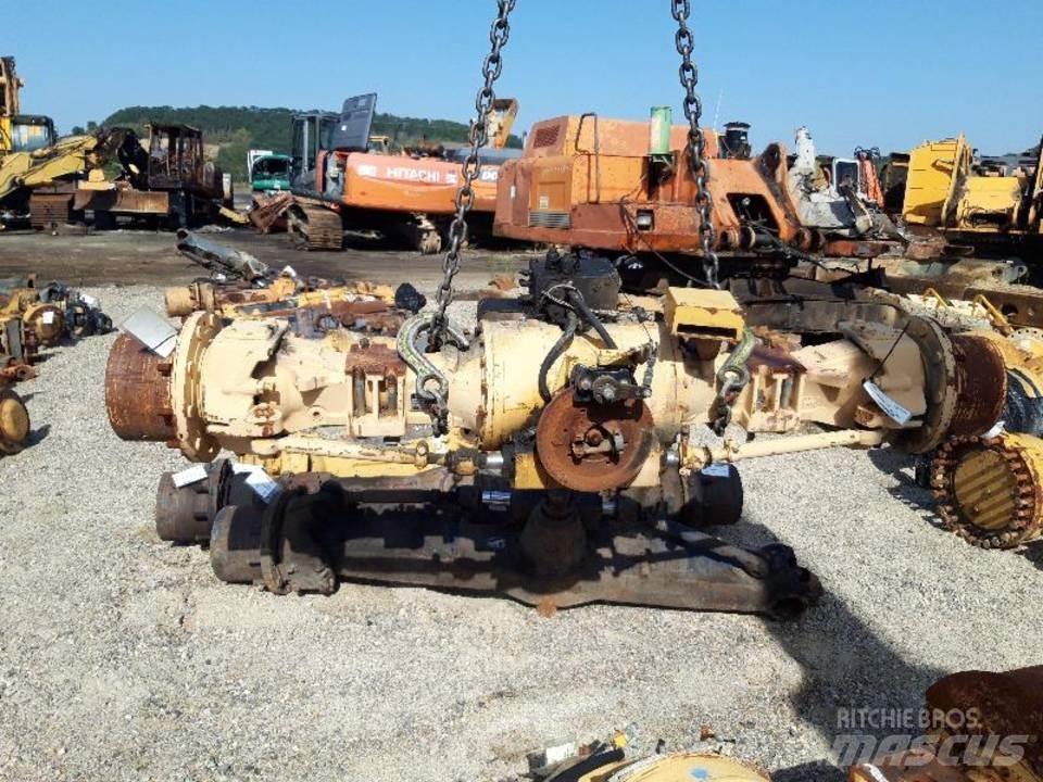 CAT 438B Transmissão