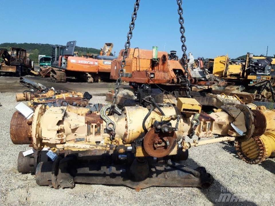 CAT 438B Transmissão