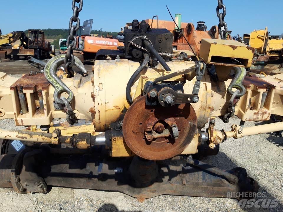 CAT 438B Transmissão