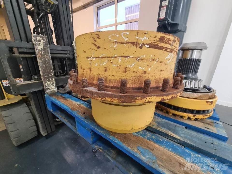 CAT 735 Transmissão
