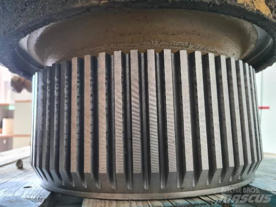 CAT 735 Transmissão
