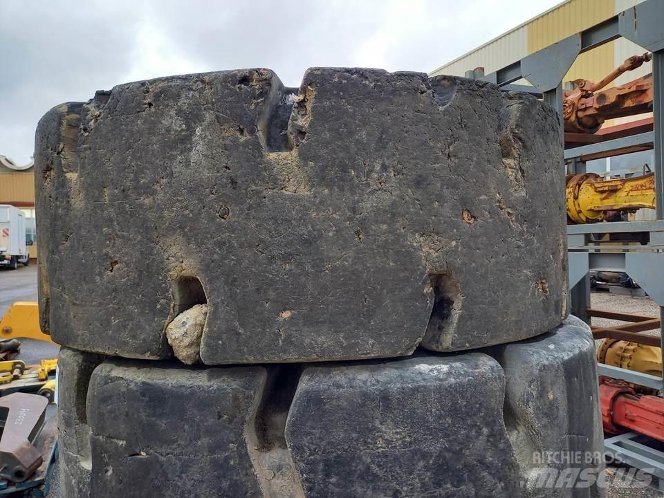 CAT 924H Rastos, correntes e material rodante