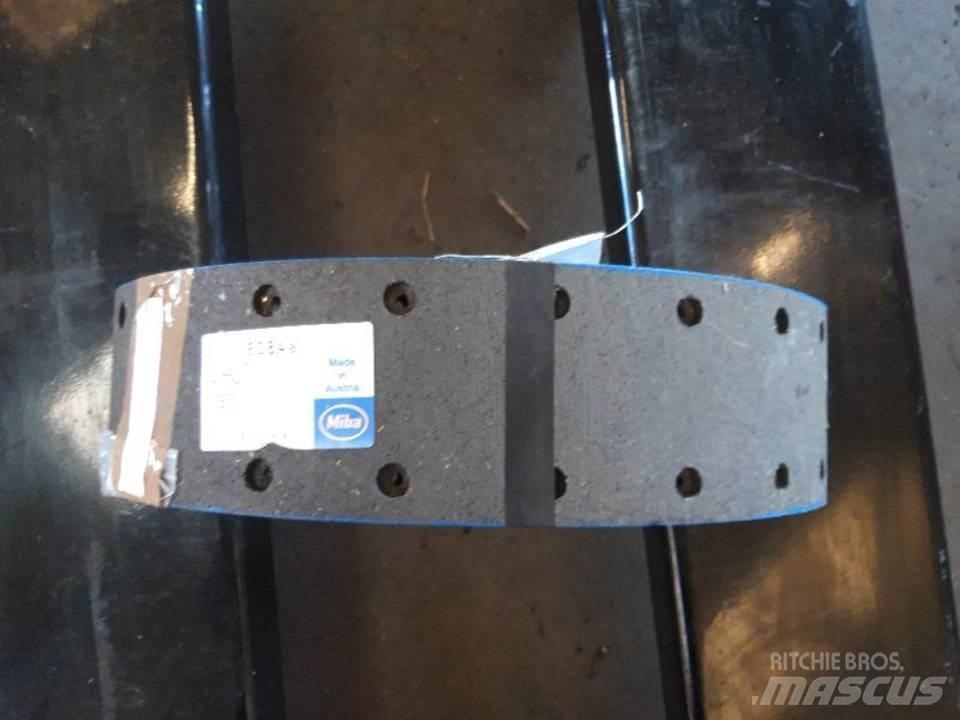 CAT 950 Rastos, correntes e material rodante
