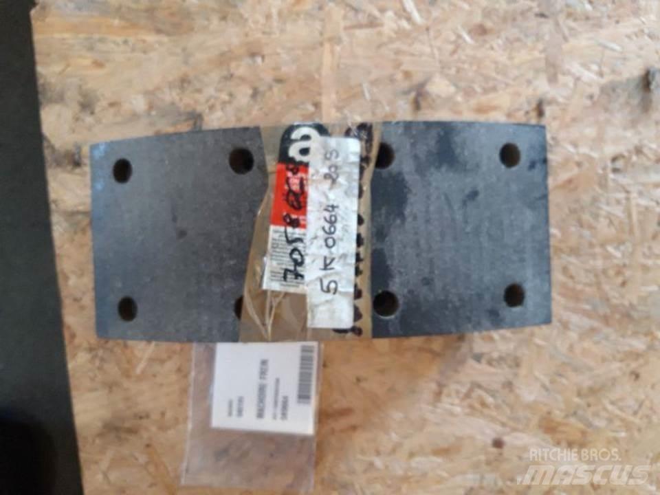 CAT 966C Rastos, correntes e material rodante
