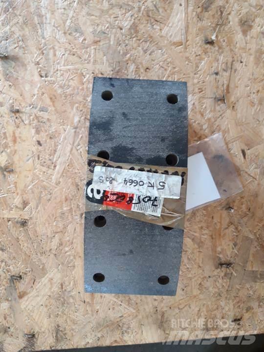 CAT 966C Rastos, correntes e material rodante