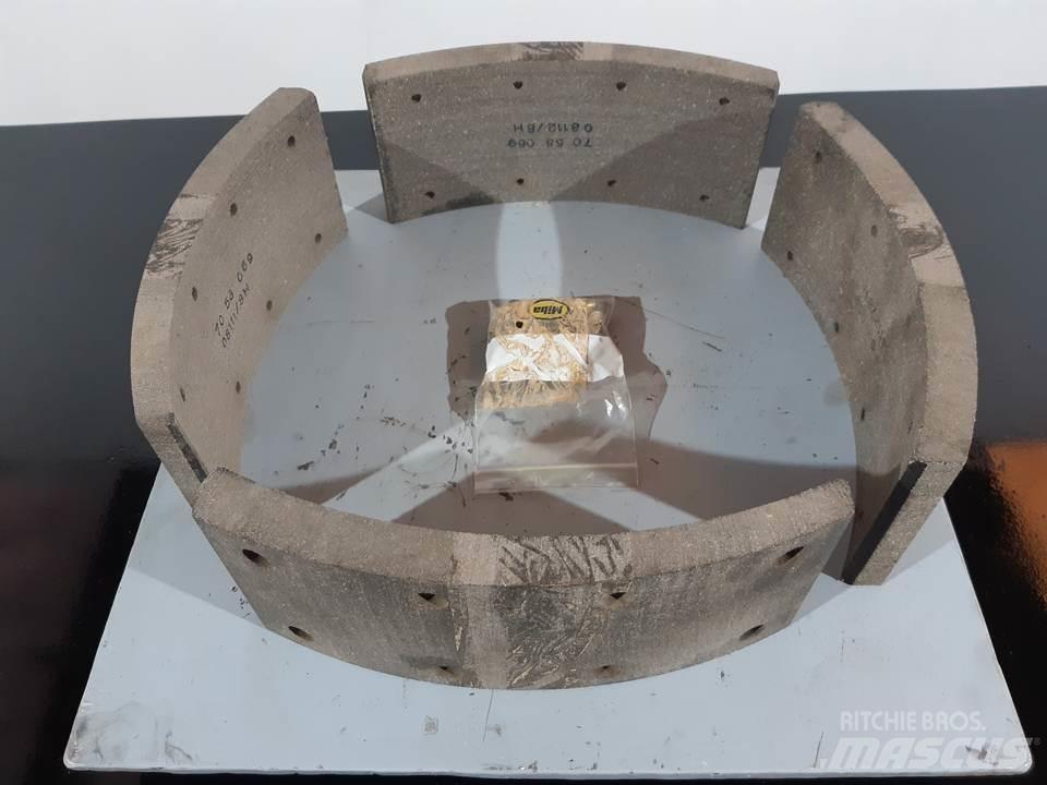 CAT 966C Rastos, correntes e material rodante